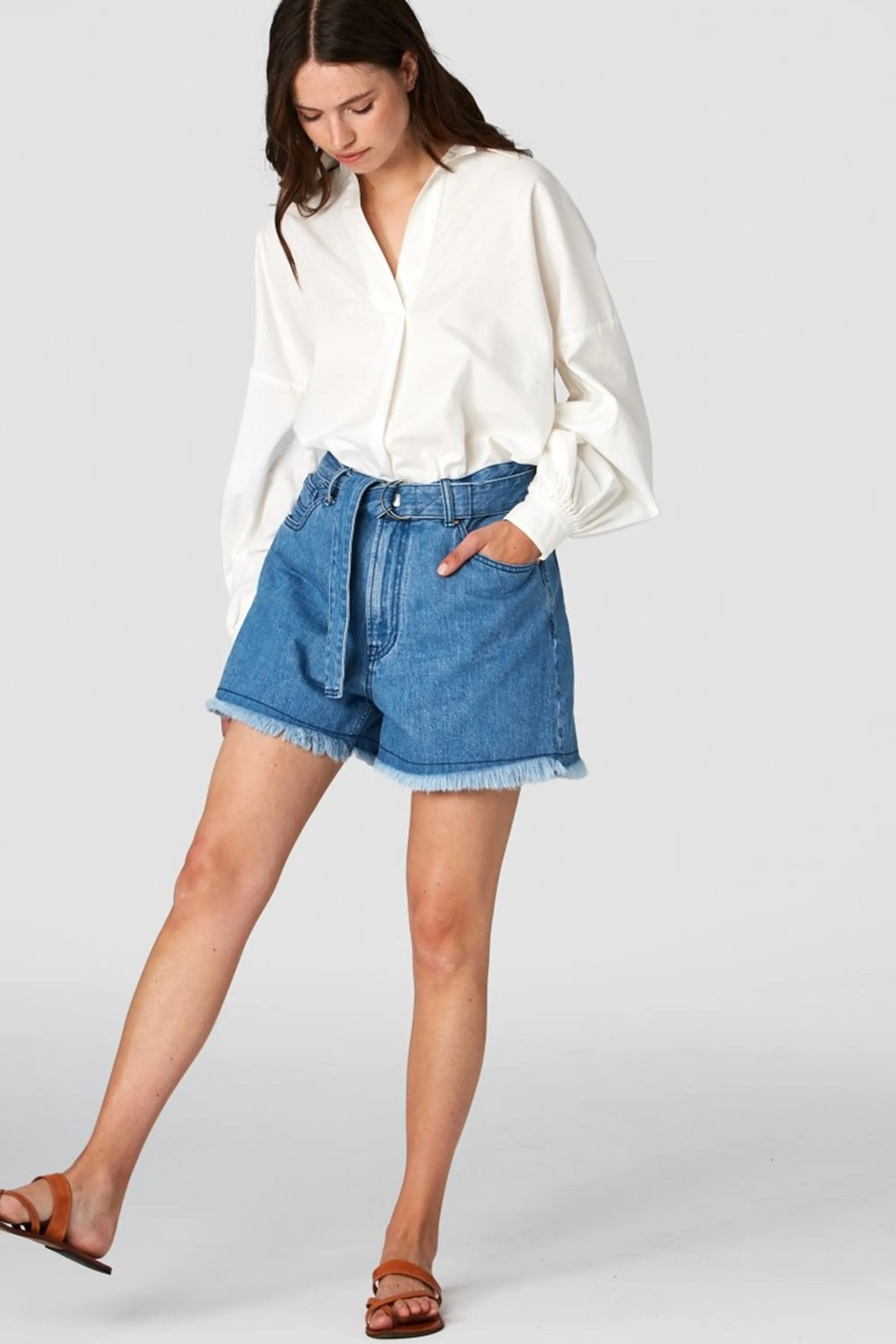 alice belted shorts light marble