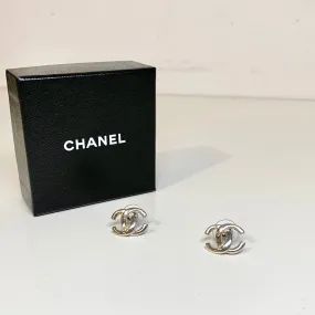 Classic CC Stud Earrings