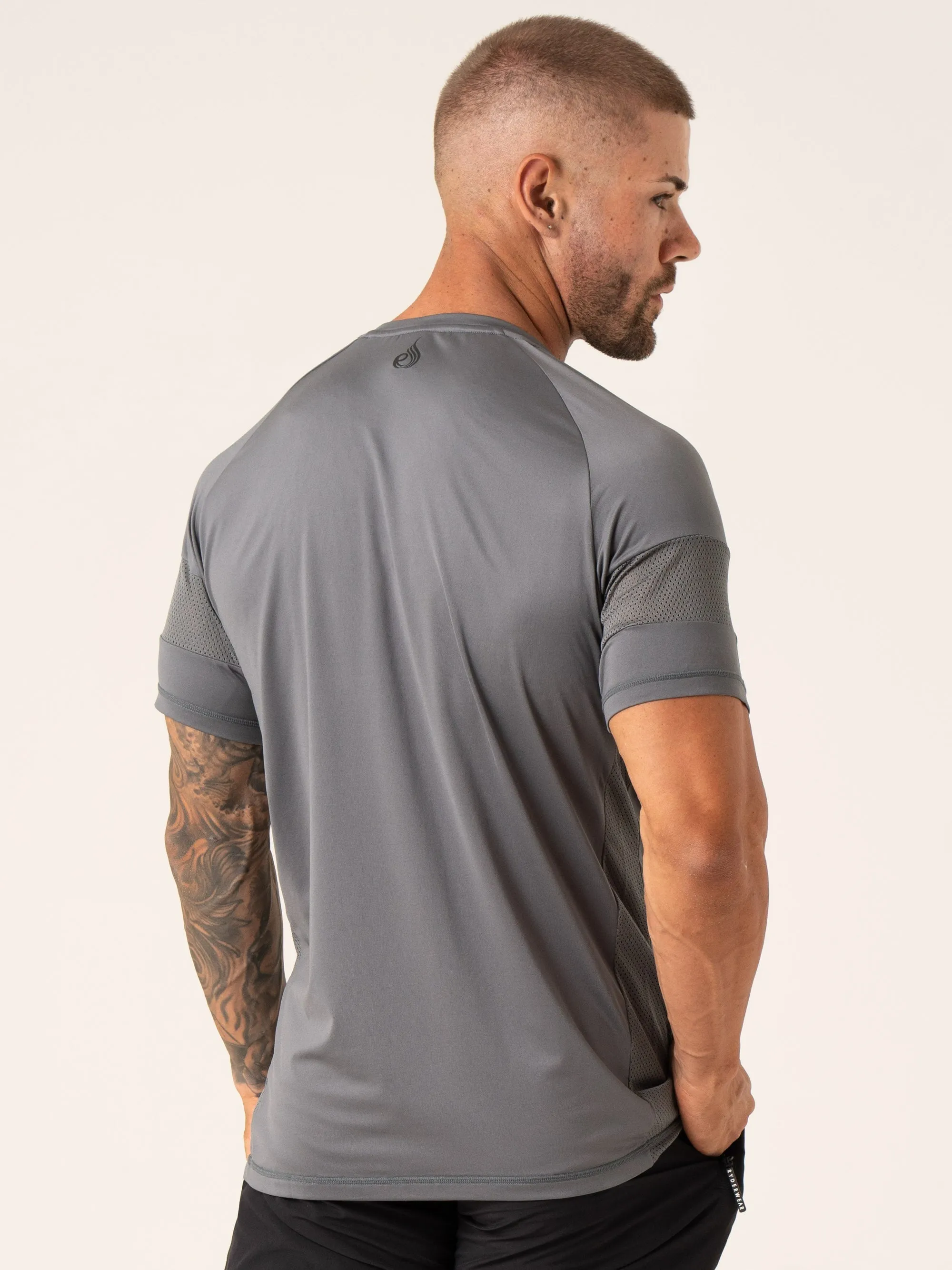 Flex Mesh T-Shirt - Charcoal