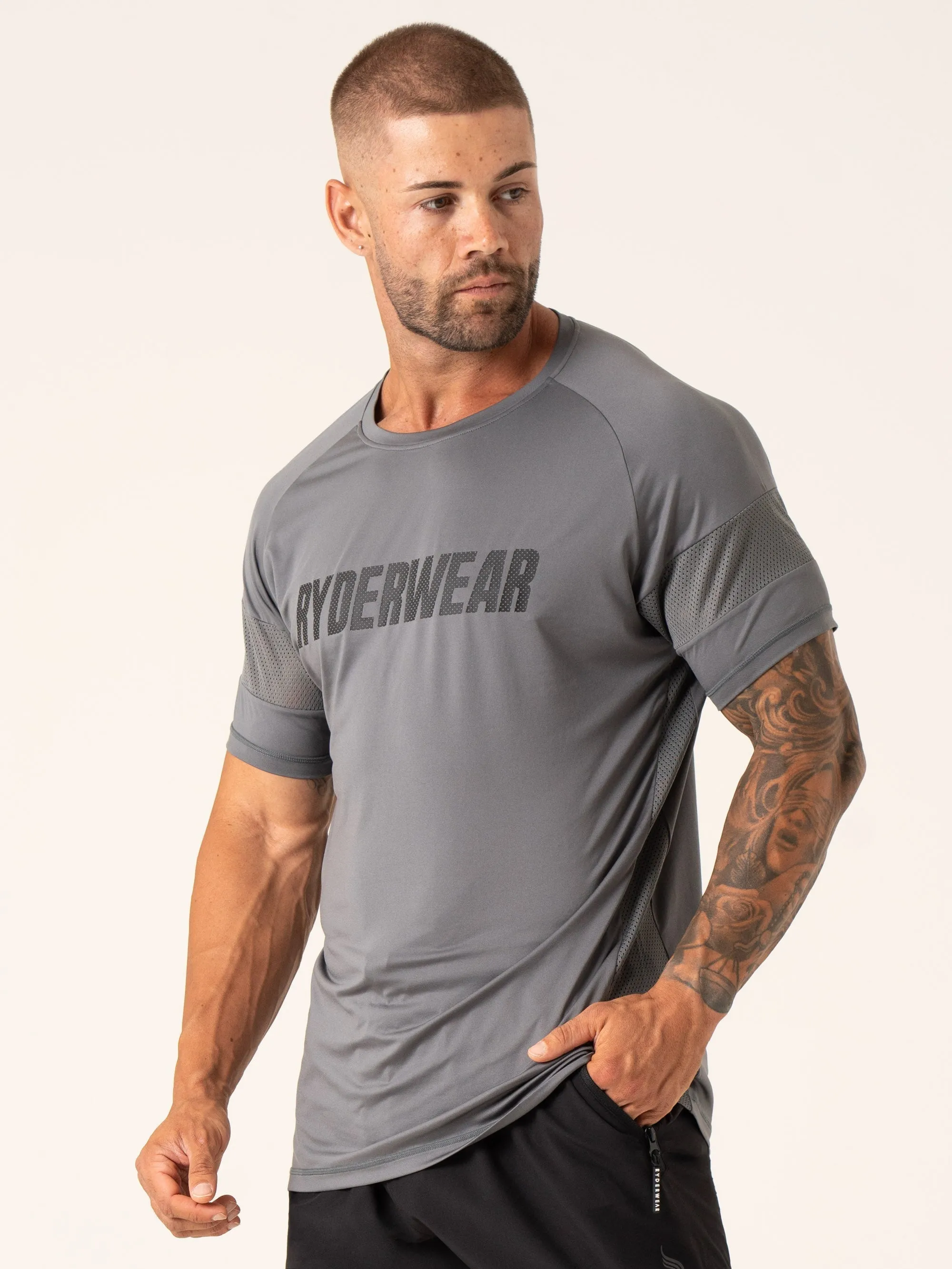 Flex Mesh T-Shirt - Charcoal