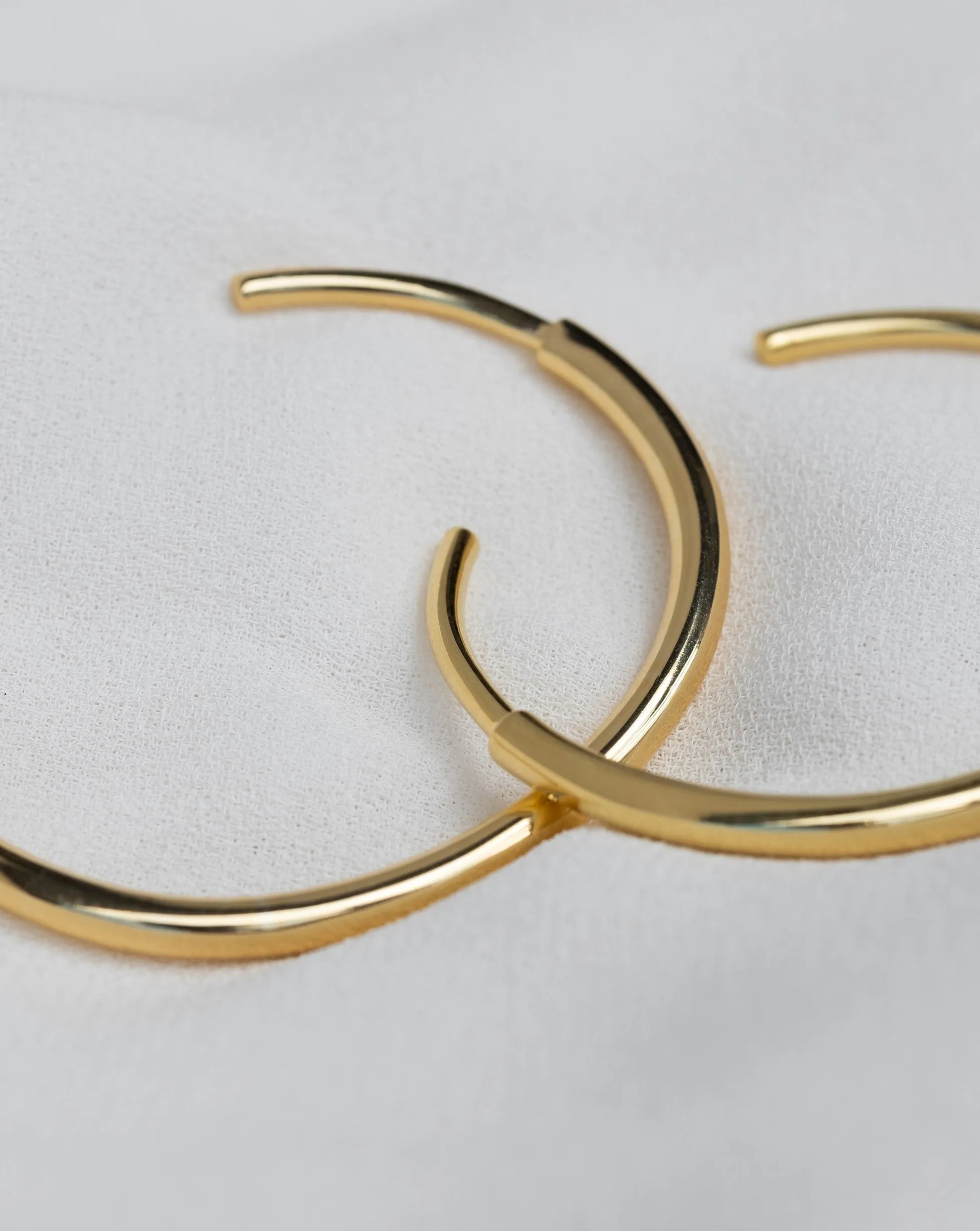 Golden cuff / MOON