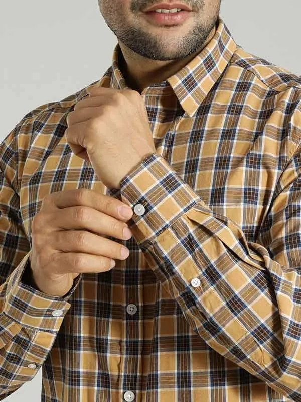 Men Checked Full Sleeve Cotton Blend Shirt