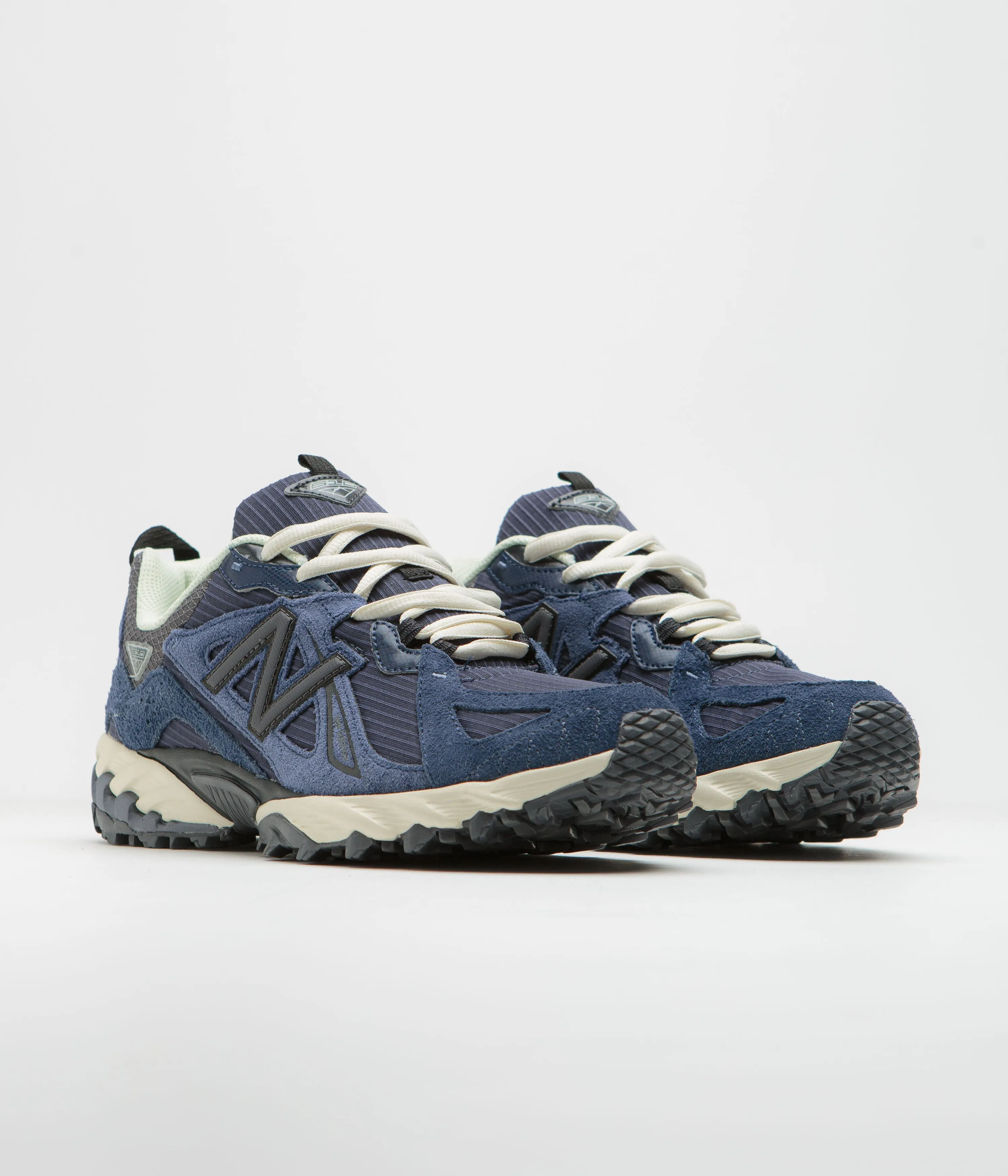 New Balance 610 Shoes - NB Navy / Vintage Indigo