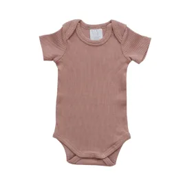 Organic Cotton Short-Sleeve Bodysuit in Dusty Rose