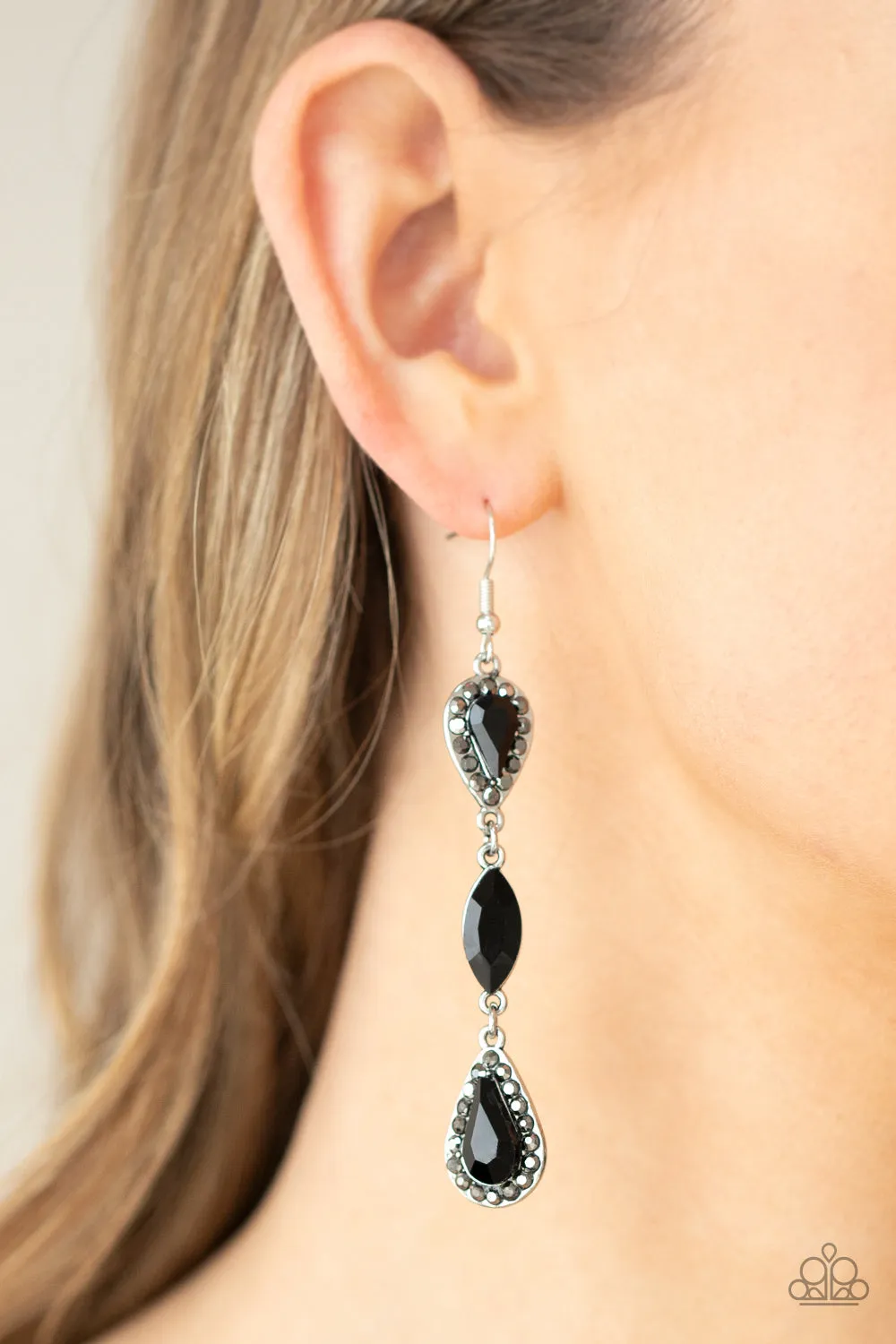 Paparazzi Earring ~ Test of TIMELESS - Black