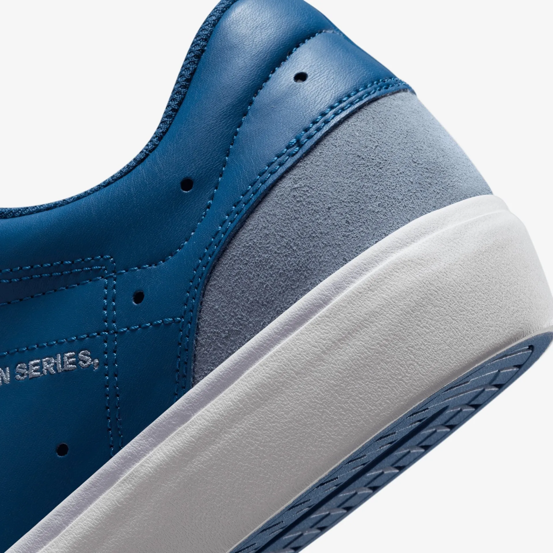 SERIES ES 'FRENCH BLUE/ASHEN SLATE-WHITE-SAIL'